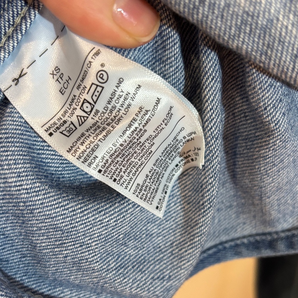 Banana Republic Blue Denim Shirt - Picture 4 of 5